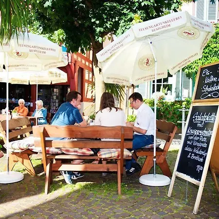 Отель Berne's Altstadthotel