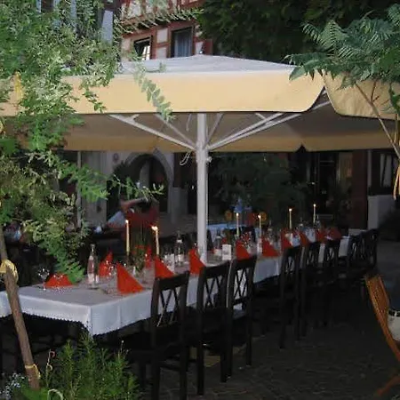 Berne's Altstadthotel Отель Безигхайм